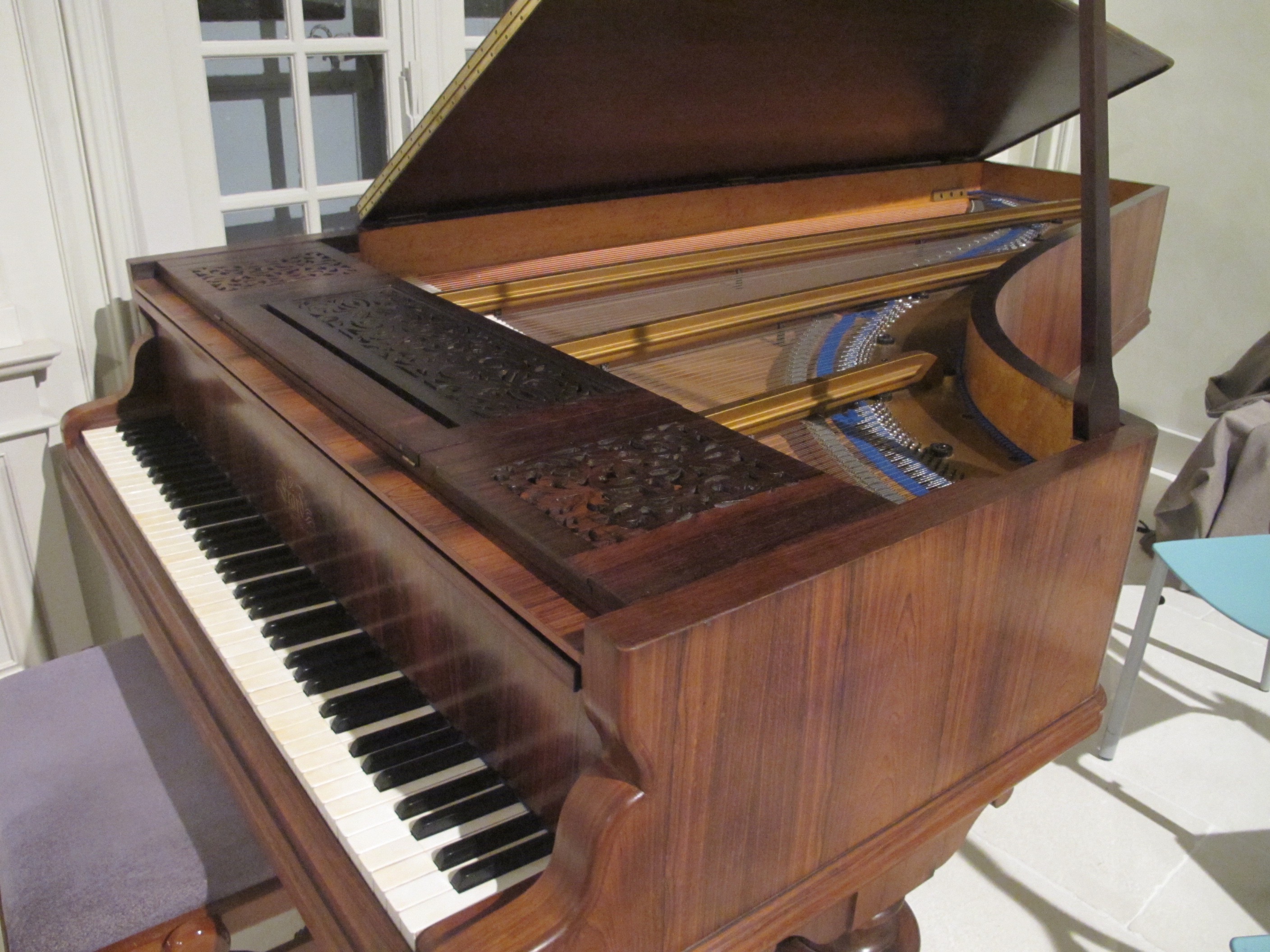 clic pour ouvrir dans un nouvel onglet Piano de concert Érard à acheter sur Montpellier